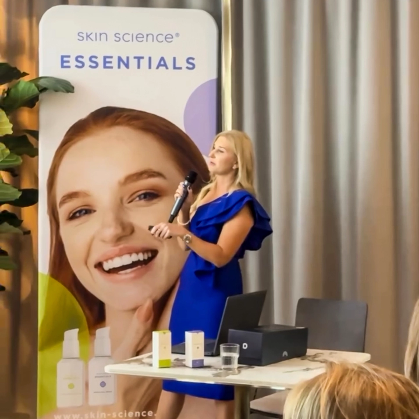 Razem świętujemy premierę linii ESSENTIALS